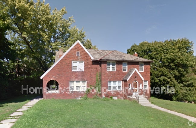 Building Photo - 3025 Norwood Ave