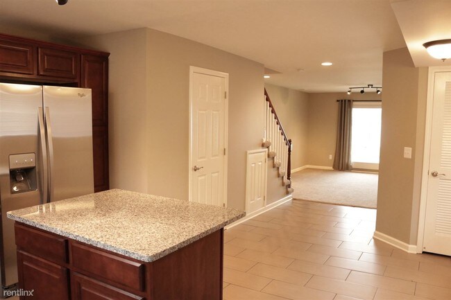 Building Photo - 2 br, 1.5 bath House - 121 N North Shore Dr