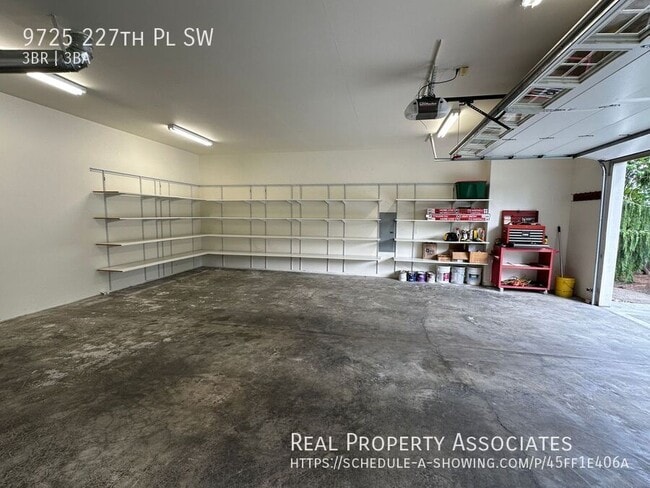 Building Photo - 9725 227th Pl SW