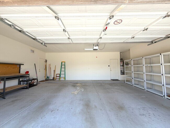 Building Photo - 1744 W Frye Rd