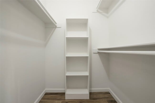 Building Photo - 14035 Myrtlea Dr