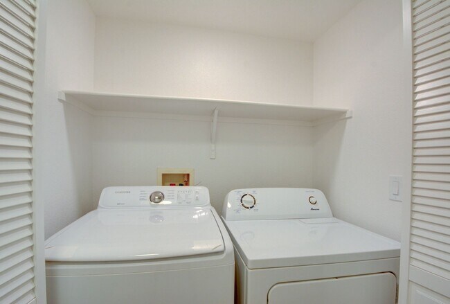 Building Photo - Completely updated and remodeled bottom-fl...