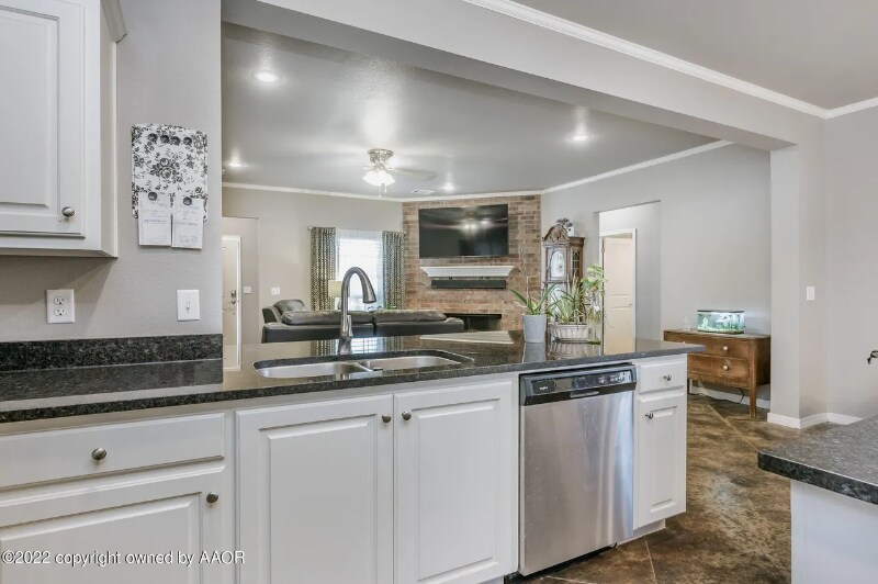 Building Photo - 9308 Sydney Dr