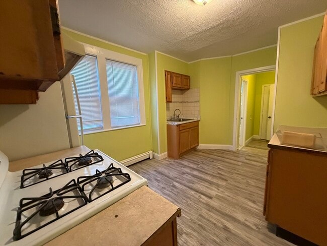 Building Photo - 150 Orange St