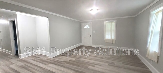 Building Photo - 4304 Hilltop Rd