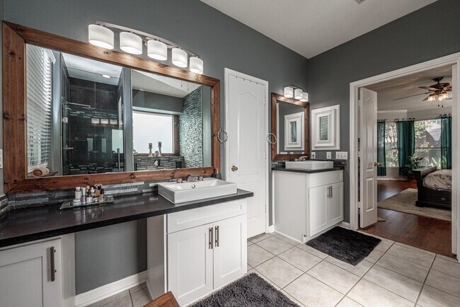 Building Photo - 1310 Big Pines