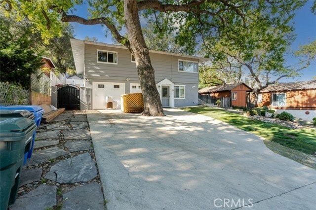 Building Photo - 5888 Oak Knolls Rd