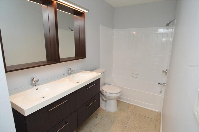 Building Photo - 8645 Fancy Finch Dr