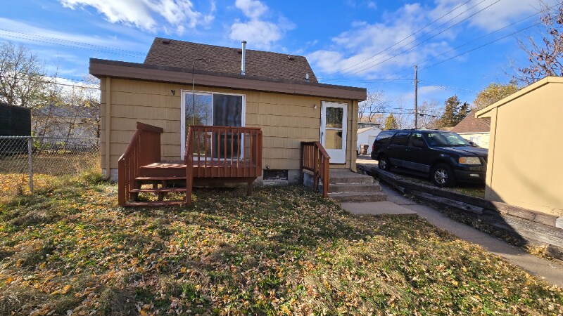 Building Photo - 336 2nd Ave S