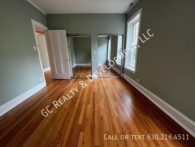 Building Photo - 2144 W Estes Ave