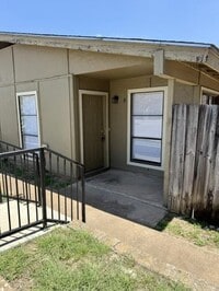 Building Photo - 3005 Parker Ln