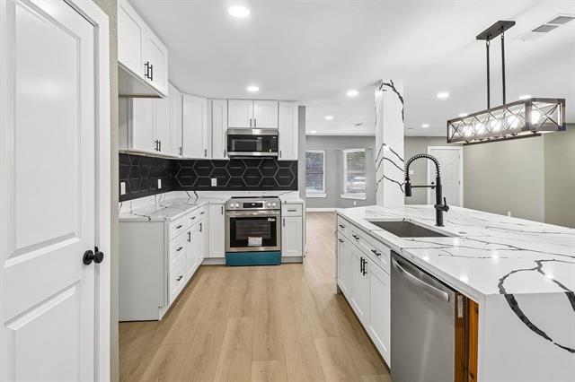 Building Photo - 10711 Cromwell Dr