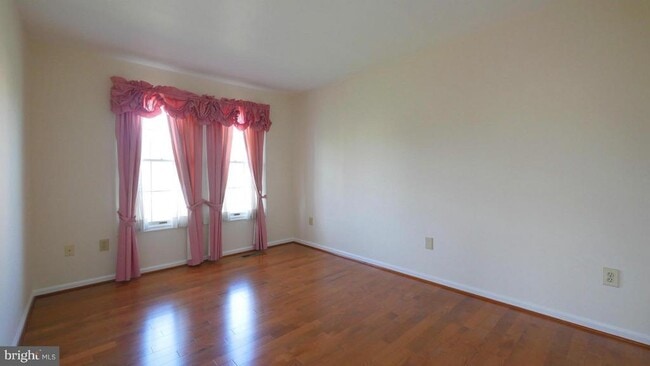 Building Photo - 14119 Forest Ridge Dr
