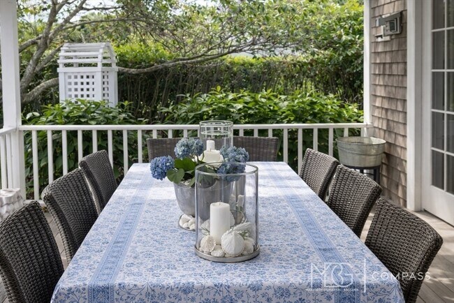 Building Photo - 44 Main St