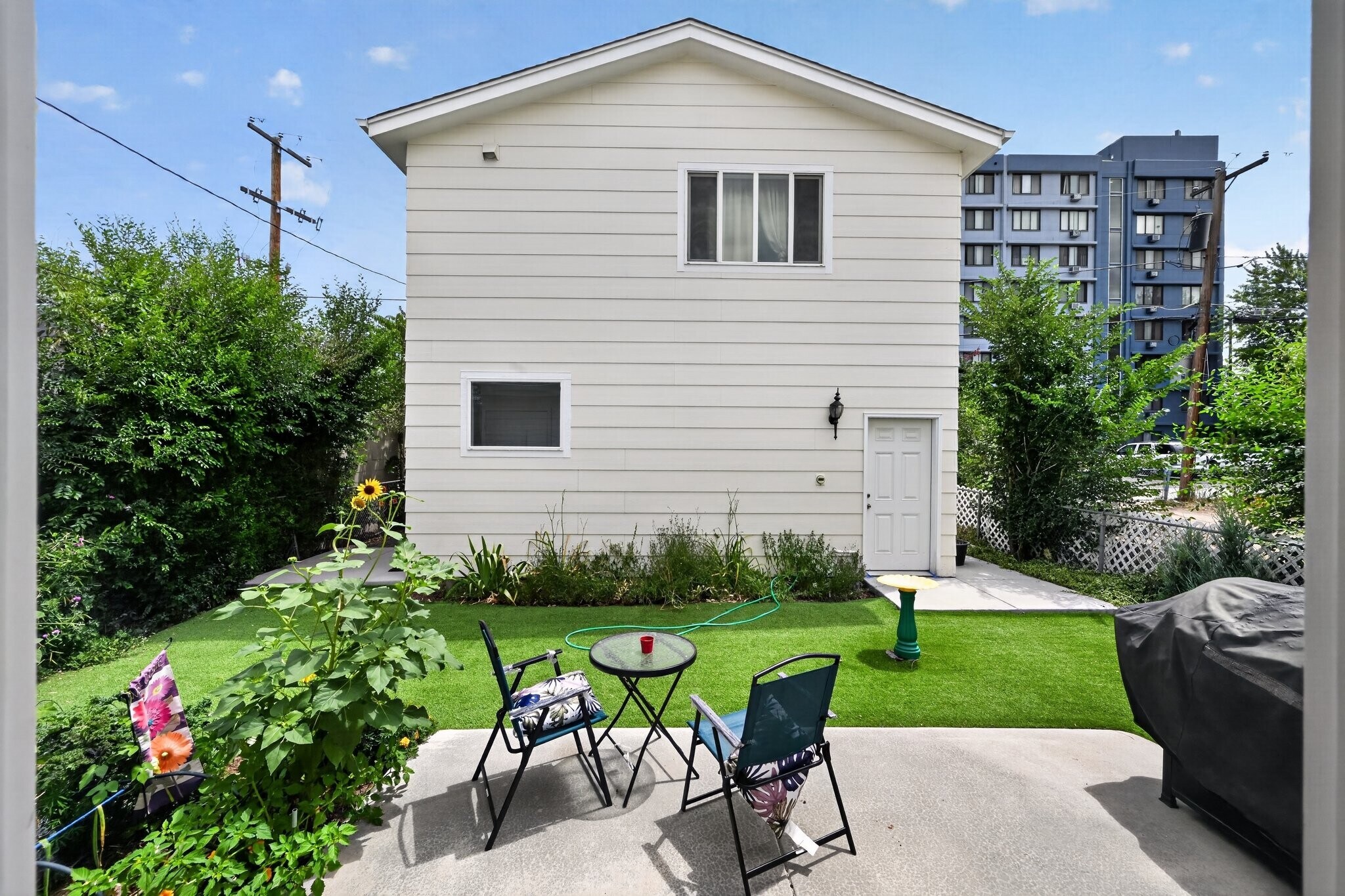 Building Photo - 1420 Dayton St