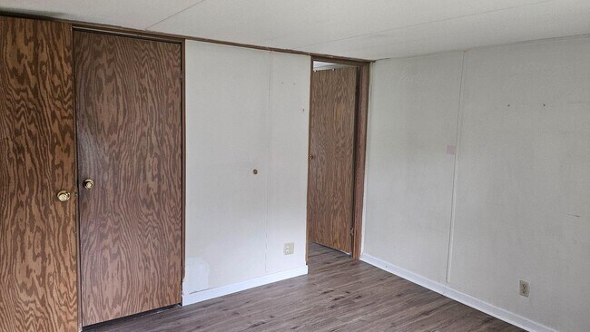 Building Photo - 2802 Forge Hill Rd