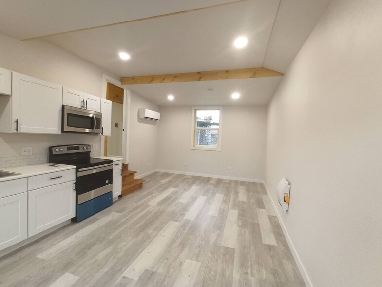 Building Photo - 4510 SE 99th Ave