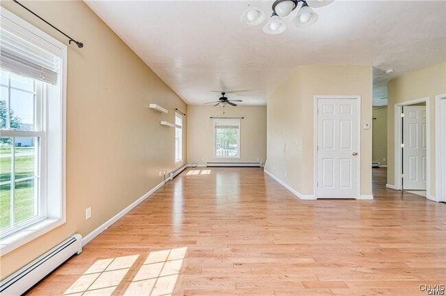 Building Photo - 26558 Andrew Dr