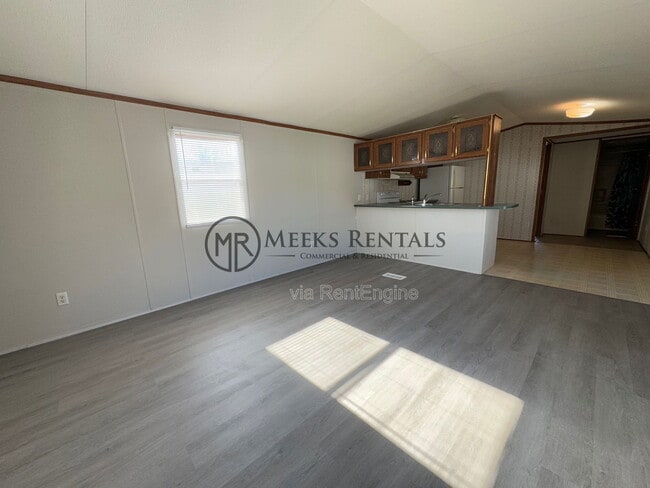 Building Photo - 44 Julie Kate St