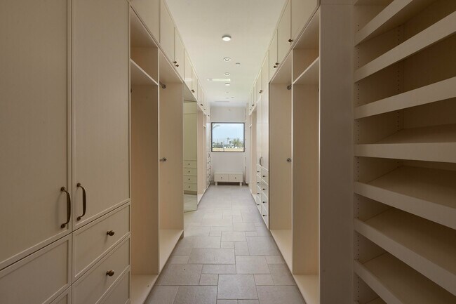 Building Photo - 80805 Vista Bonita Trail