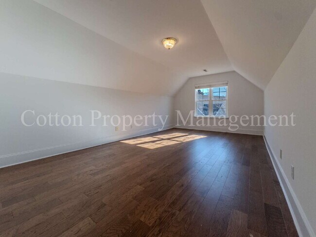 Building Photo - 7106 Haven Way