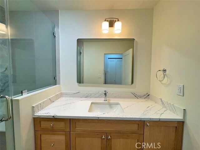 Building Photo - 230 S Catalina Ave