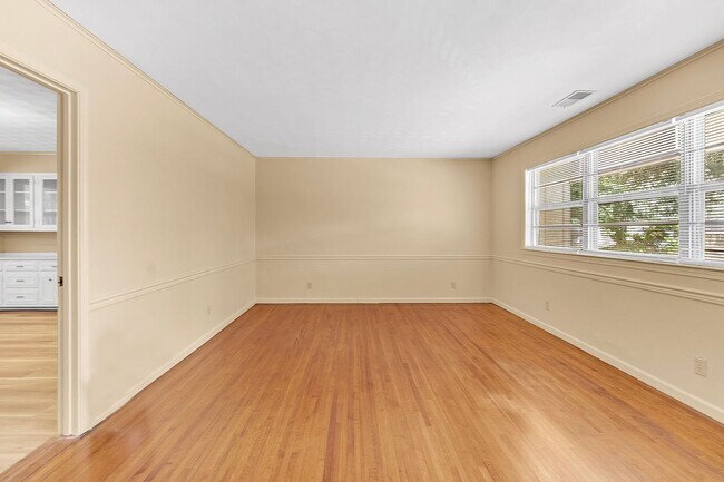 Building Photo - Newly Renovated 3 bed 2 bath in Memphis, TN