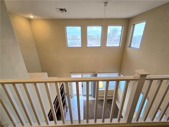 Building Photo - 4966 Tioga Pass Ave