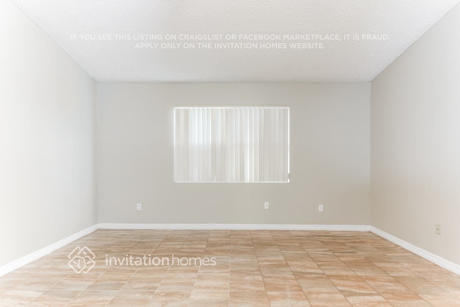 Building Photo - 631 Royal Palm Way