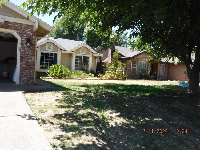 Building Photo - 1706 Brookglen Dr