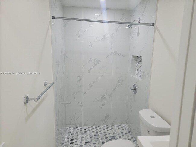 Building Photo - 14300 SW 161st Pl