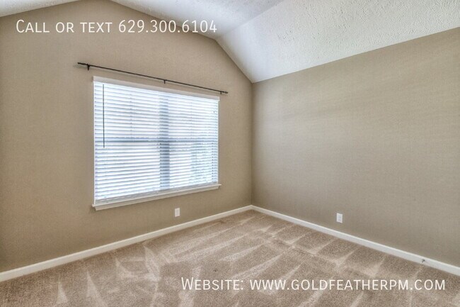 Building Photo - 3353 Tourmaline Dr