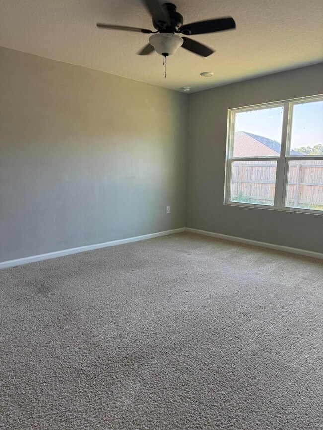 Building Photo - 905 Merganser Way