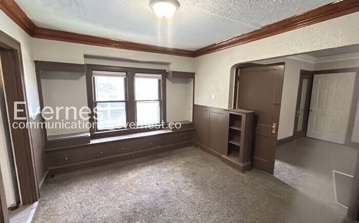 Building Photo - 12110 Lenacrave Ave