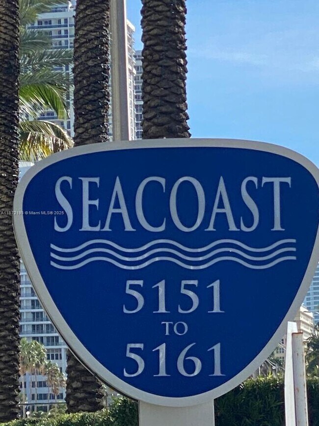 Building Photo - 5161 Collins Ave