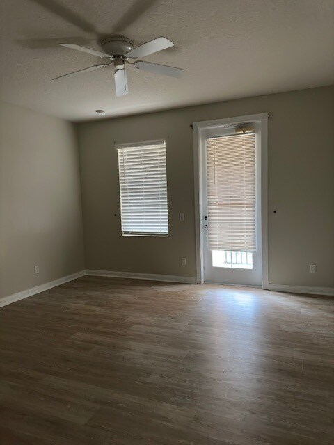 Building Photo - 11833 Nautica Dr