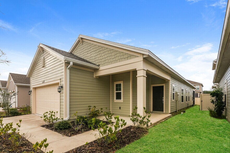 Building Photo - 2180 Sequoia Ct