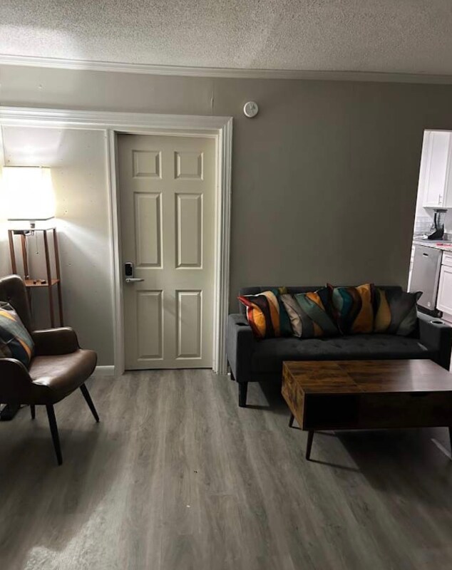 Building Photo - 96 Dahlgren Ave