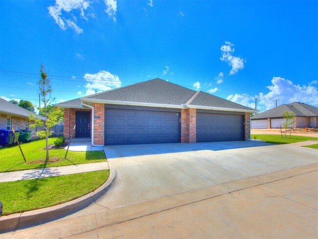 Primary Photo - 12925 Willow Villas Dr