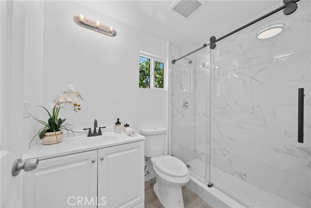 Building Photo - 2461 St Pierre Ave