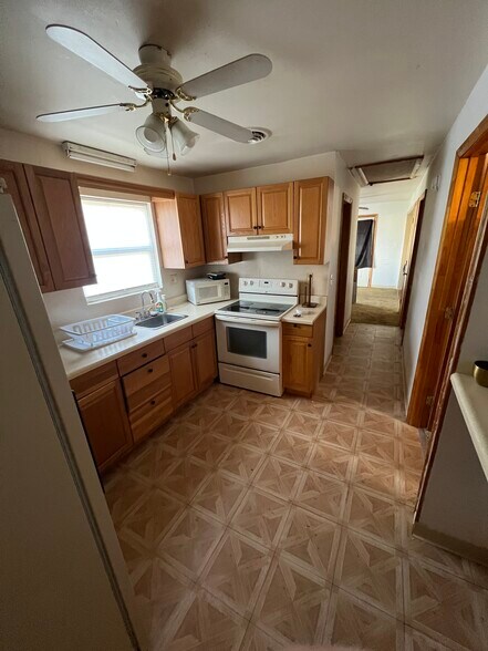 Kitchen - 218 N Queen St