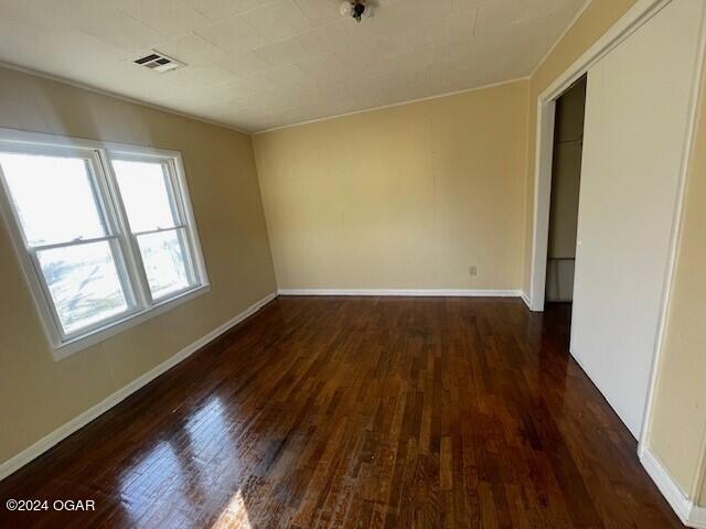 Building Photo - 917 W 5th St