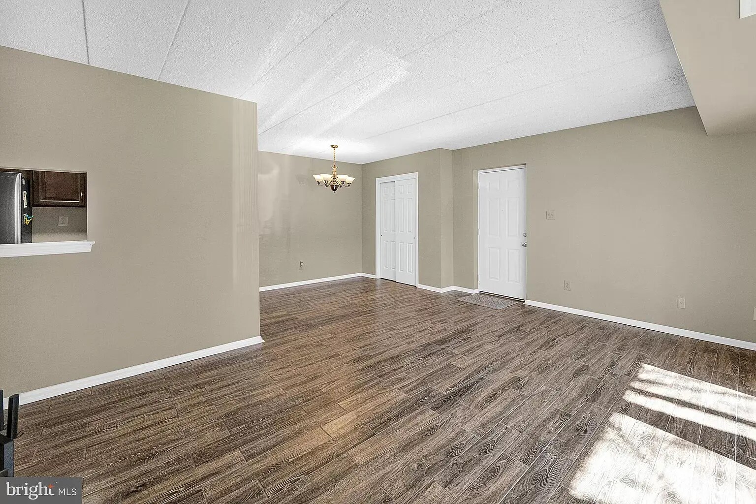 Building Photo - 61 Le Forge Ct