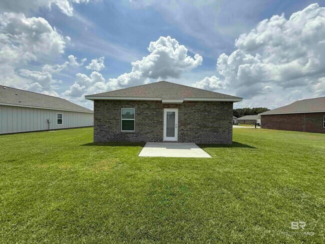 Building Photo - 19130 Treehill Ln