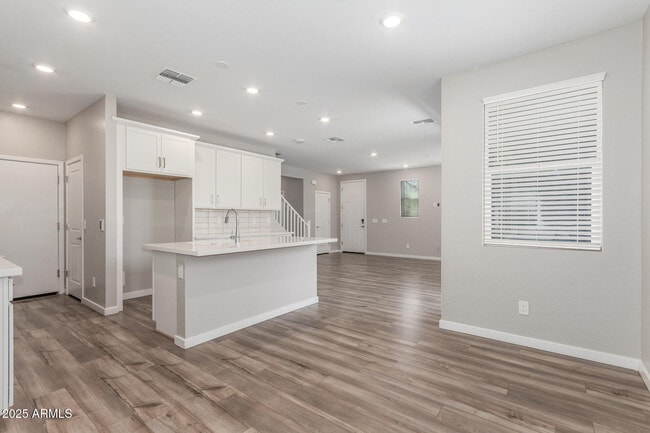 Building Photo - 4833 S Ferric