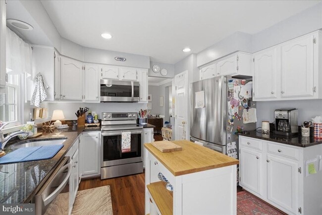Building Photo - 2327 Colts Brook Dr