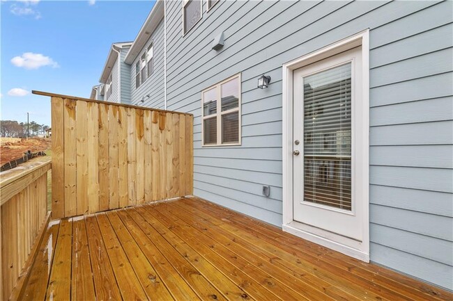Building Photo - 135 Matson Run SW