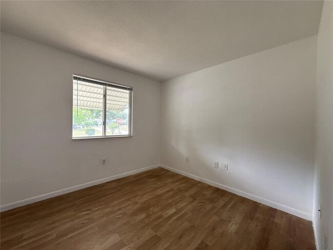 Building Photo - 8942 SW 109th Ln