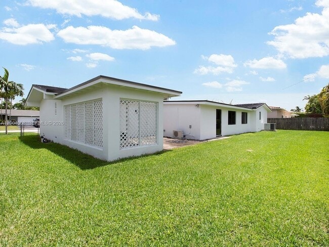 Building Photo - 8790 SW 85th St