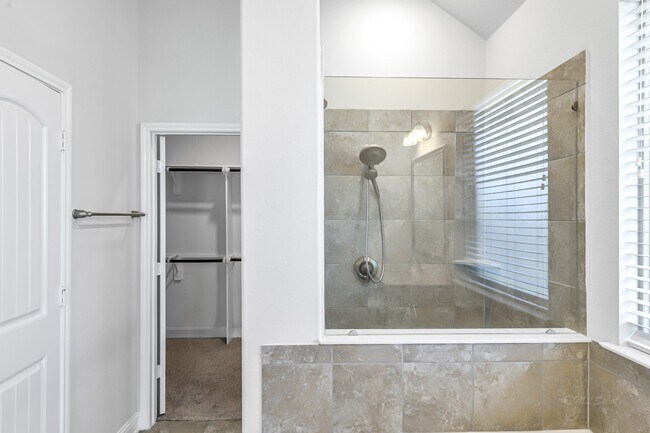 Building Photo - 29410 Barker Meadow Ln